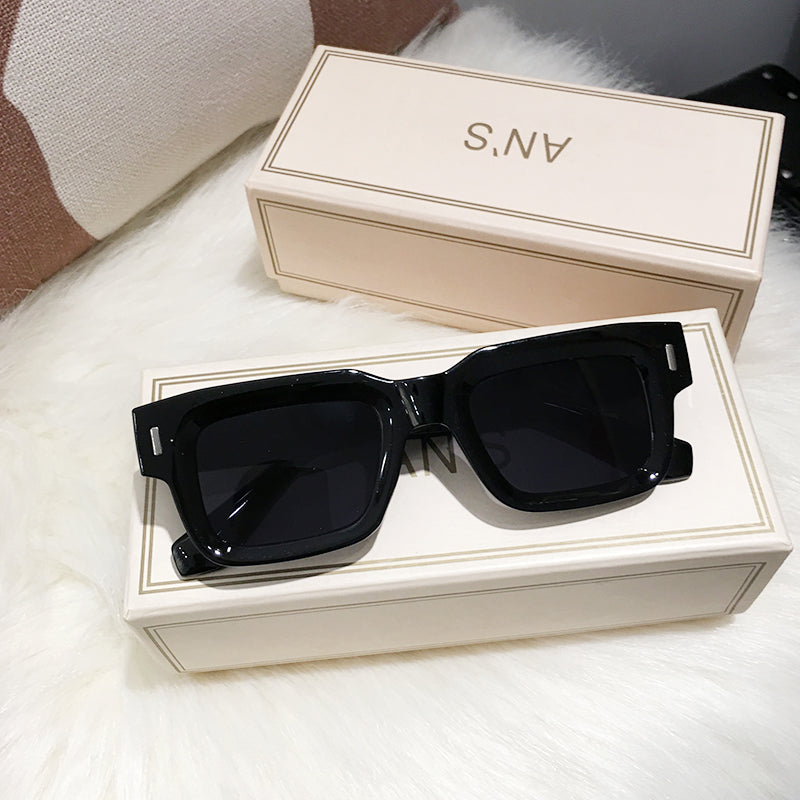 Rectangular sunglasses